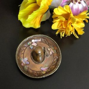 🌻Vintage Rare HECHO EN MEXICO Brooch